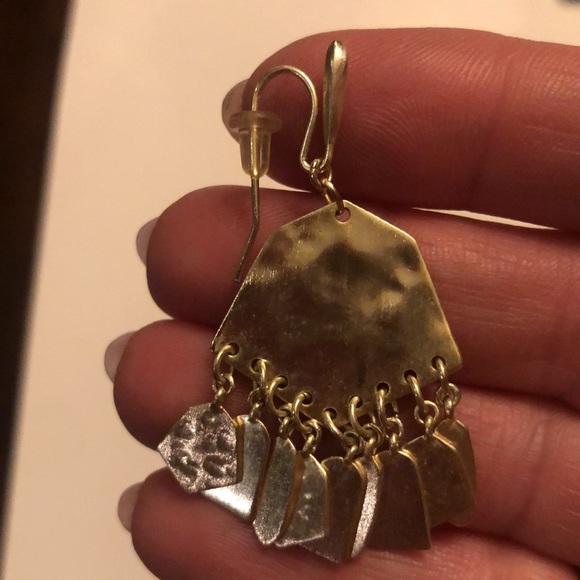 Kendra Scott gold post dangle earrings - Picture 2 of 4